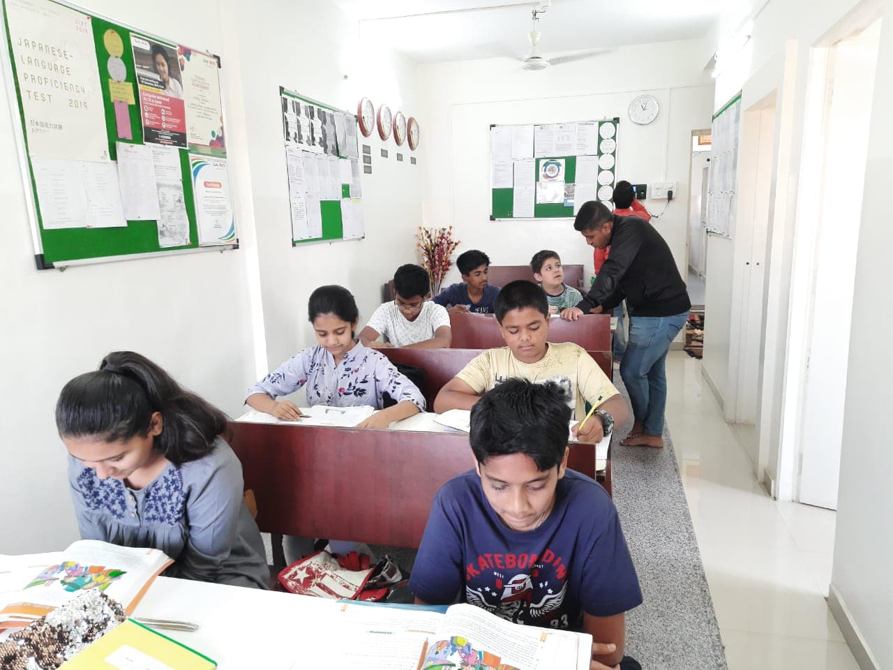 Students and learning activities at Suchitra's Foreign Language Institute in Pune